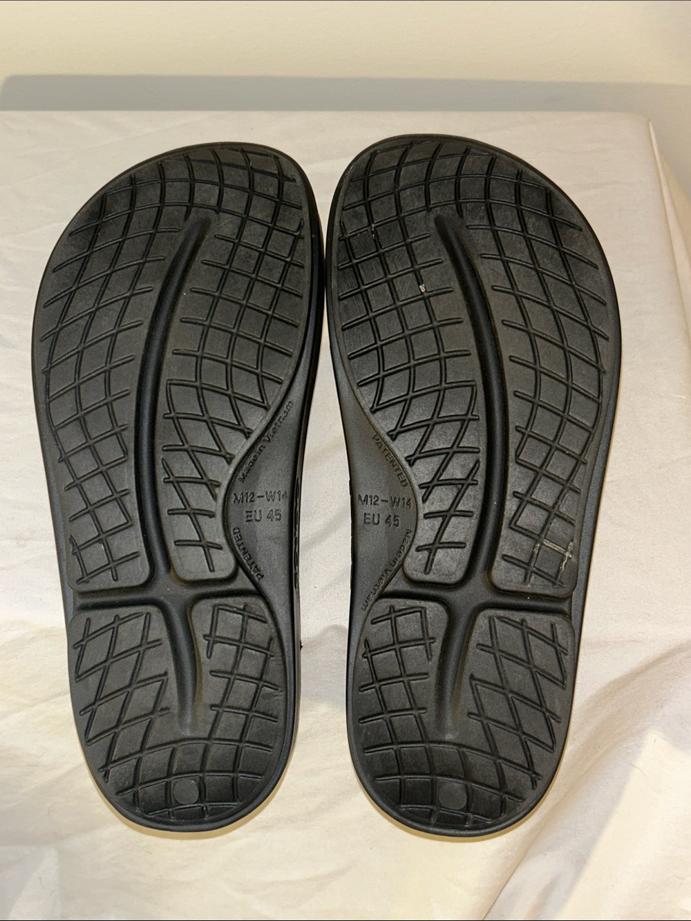 OOFOS OOahh Slide Sandal - Picture 5 of 6